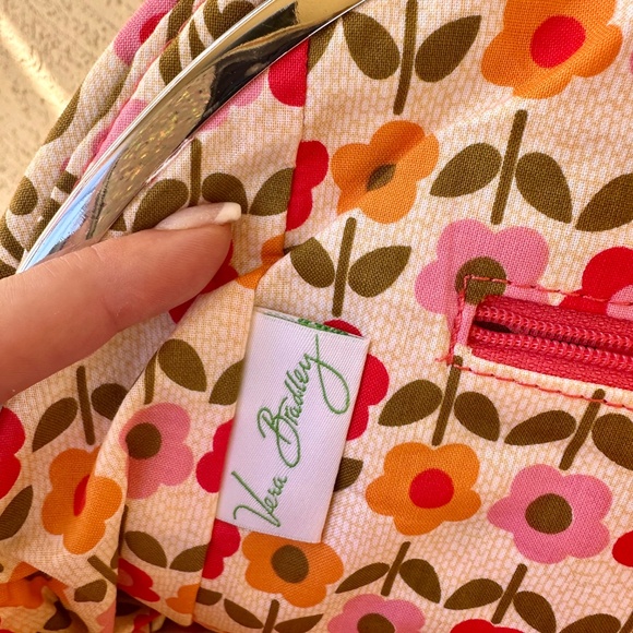 Vera Bradley, Eloise Shoulder Bag - Picture 5 of 11